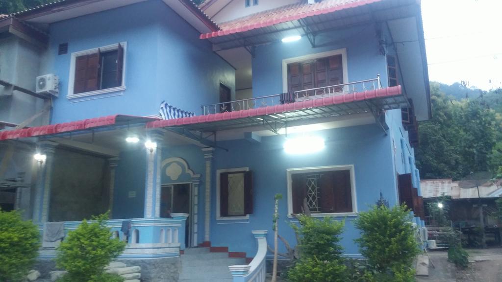 Phonephithak Guesthouse ปากแบ่ง ภายนอก รูปภาพ