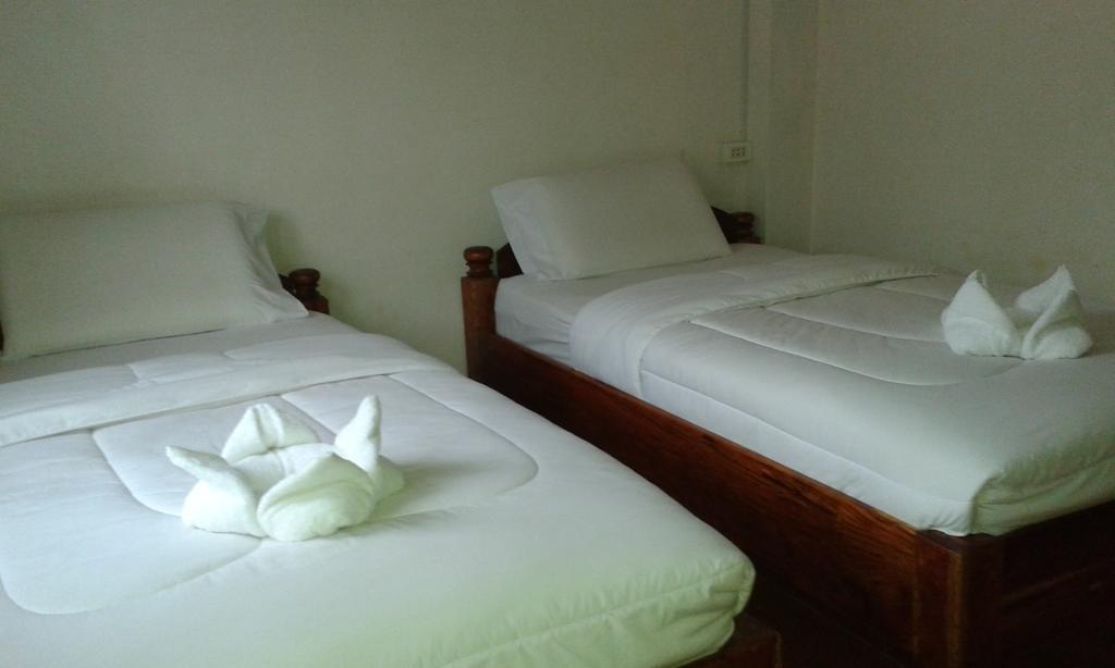Phonephithak Guesthouse ปากแบ่ง ภายนอก รูปภาพ