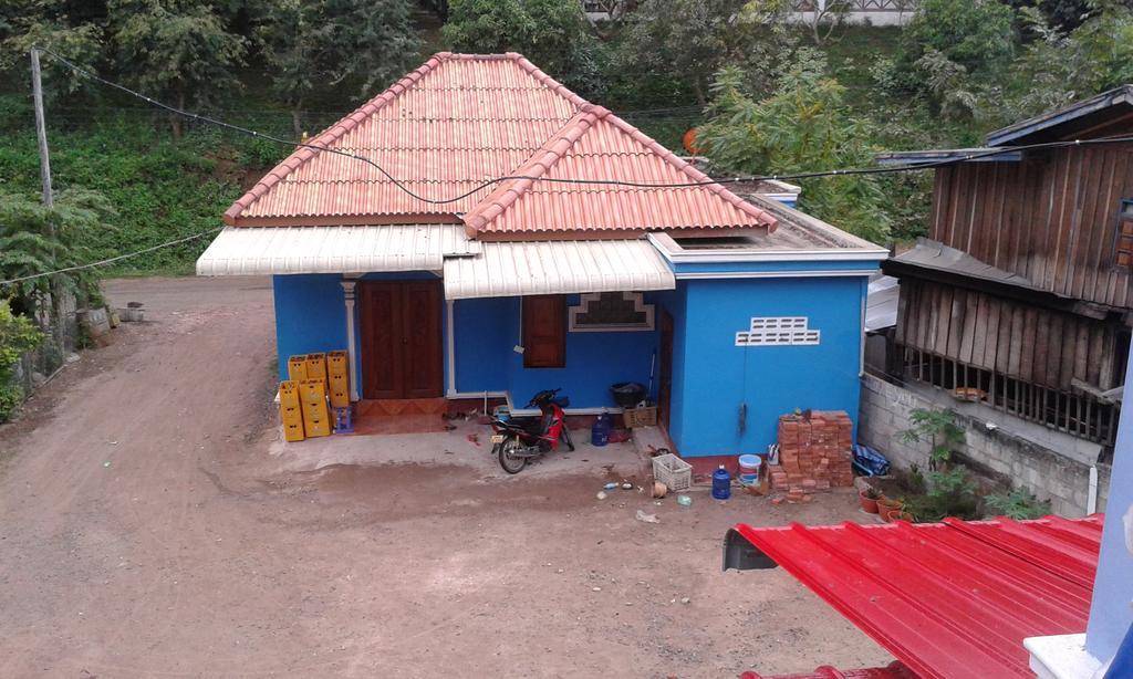 Phonephithak Guesthouse ปากแบ่ง ภายนอก รูปภาพ